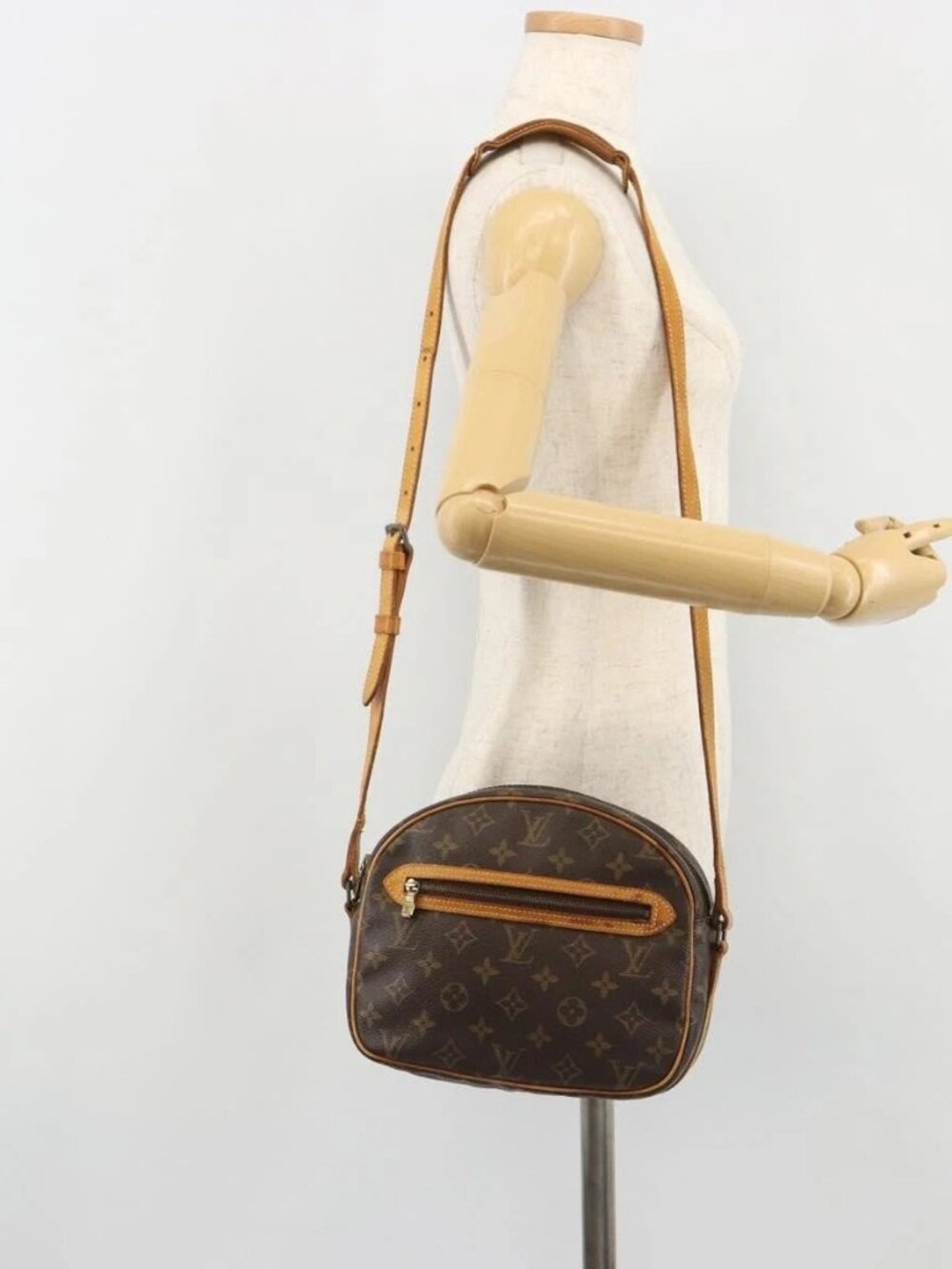 LOUIS VUITTON Monogram Senlis Shoulder Bag M51222 LV Auth 188701